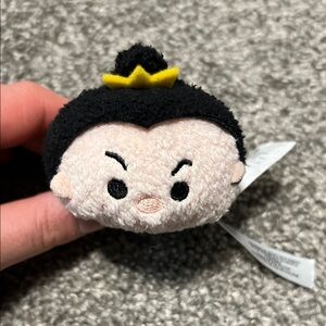 Disney Store Alice in Wonderland Queen of Hearts Tsum Tsum